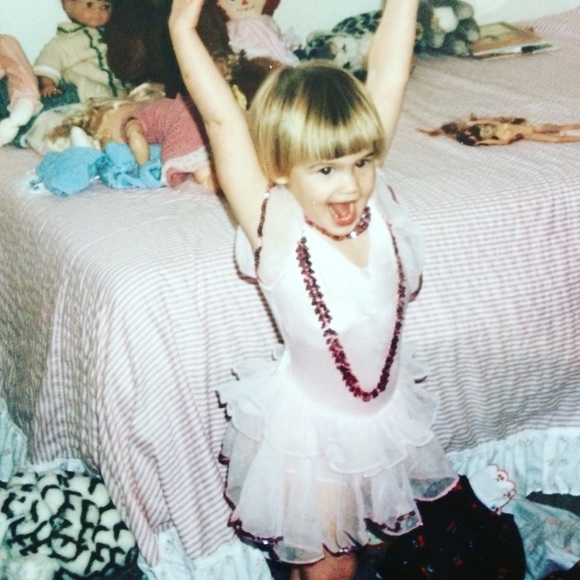 Friends call me TrendyJen🌈🦄| the endless dresser - Picture 3 of 16